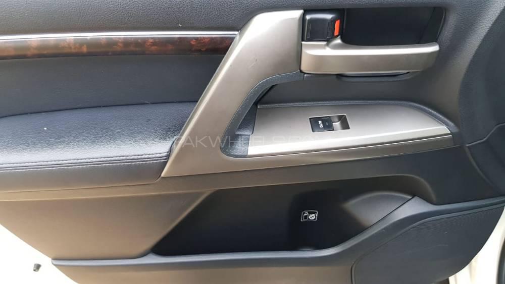 Toyota Land Cruiser 2011 for Sale in Islamabad Toyota Land Cruiser 2011 for Sale in Islamabad Image-17