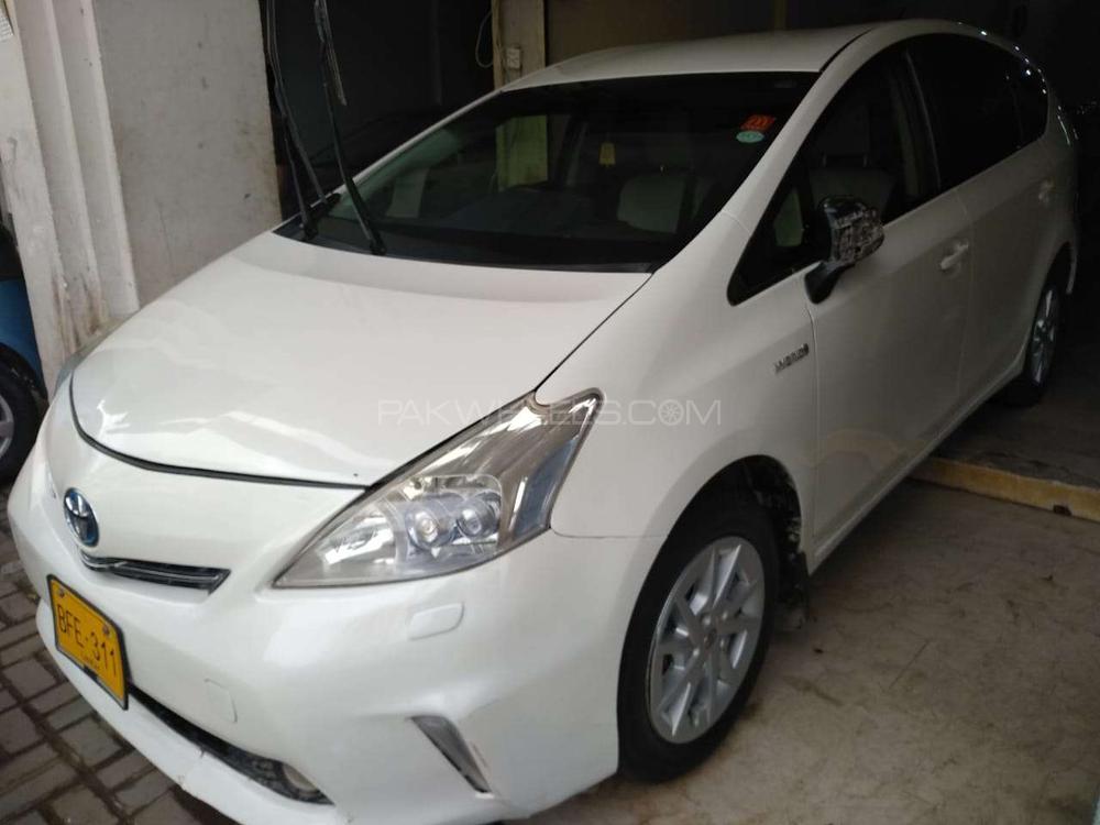 Toyota Prius 2012 for Sale in Karachi Image-1