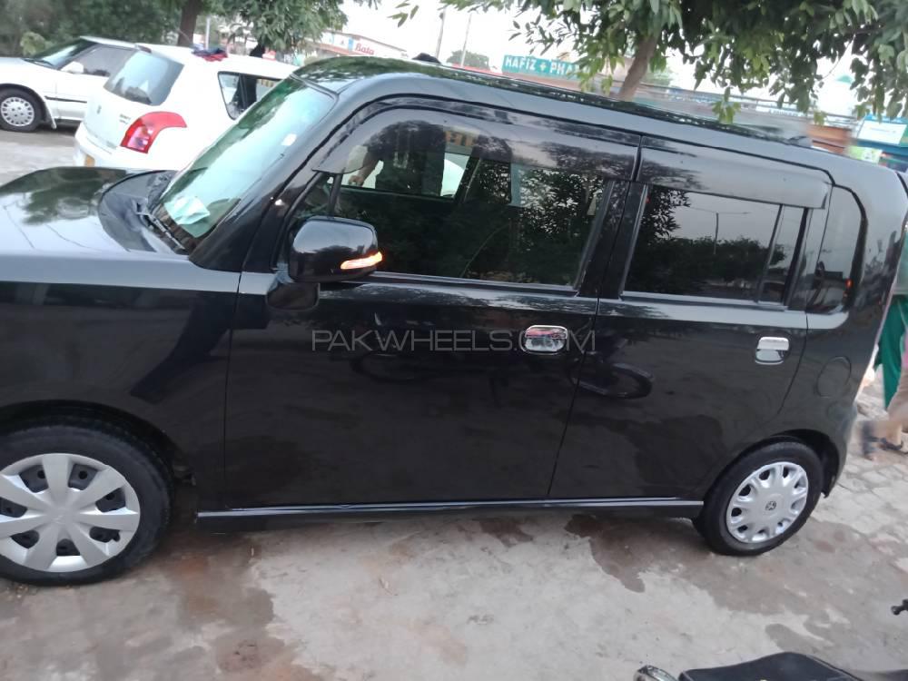 Daihatsu Move Conte 2015 for Sale in Bahawalpur Daihatsu Move Conte 2015 for Sale in Bahawalpur Image-3