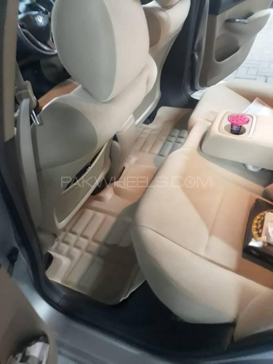 Honda Civic 2011 for Sale in Islamabad Honda Civic 2011 for Sale in Islamabad Image-9