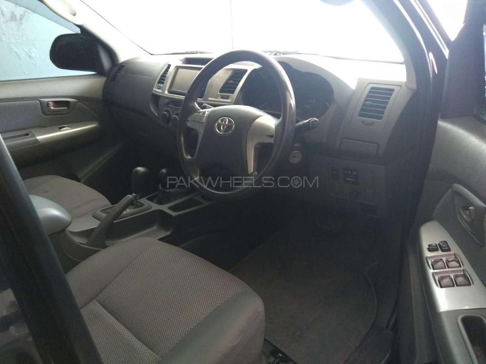 Toyota Hilux 2012 for Sale in Multan Toyota Hilux 2012 for Sale in Multan Image-4