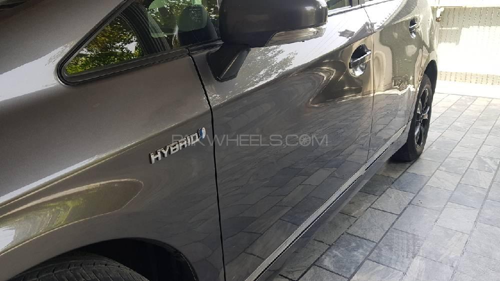 Toyota Prius 2011 for Sale in Lahore Toyota Prius 2011 for Sale in Lahore Image-4
