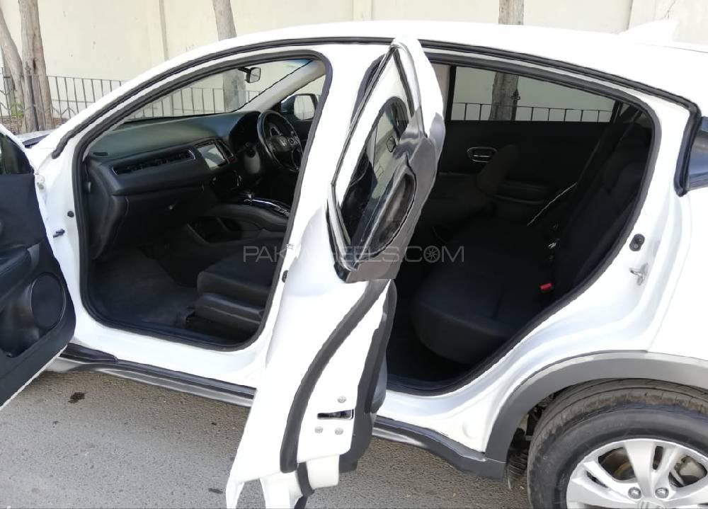 Honda Vezel 2014 for Sale in Karachi Honda Vezel 2014 for Sale in Karachi Image-19