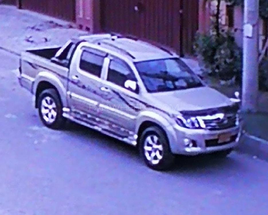 ٹویوٹا ہائیلکس 2012 for Sale in لاہور ٹویوٹا ہائیلکس 2012 for Sale in لاہور Image-15