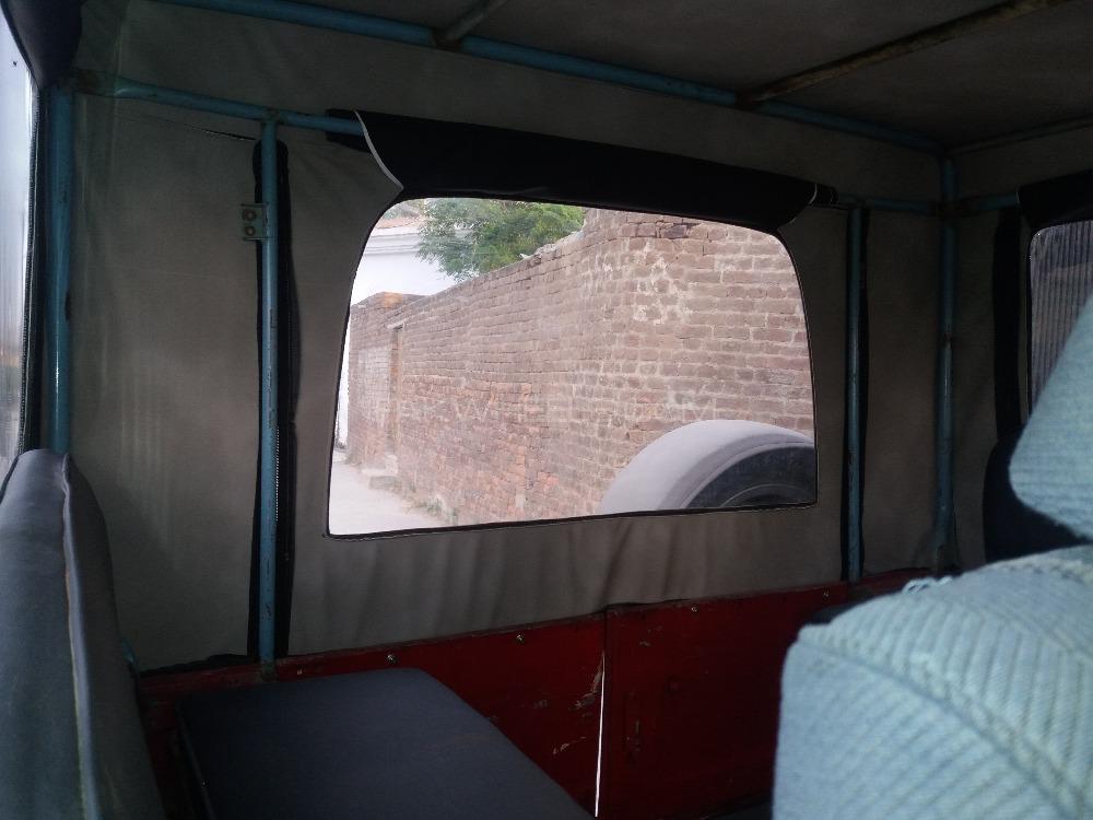 Toyota Fj Cruiser 1968 for Sale in Swabi Toyota Fj Cruiser 1968 for Sale in Swabi Image-9