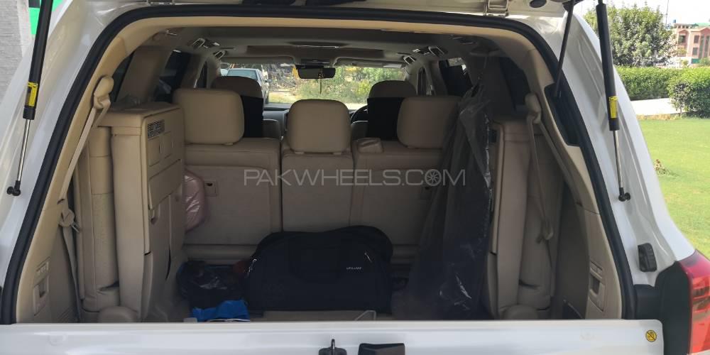 Toyota Land Cruiser 2016 for Sale in Lahore Toyota Land Cruiser 2016 for Sale in Lahore Image-15