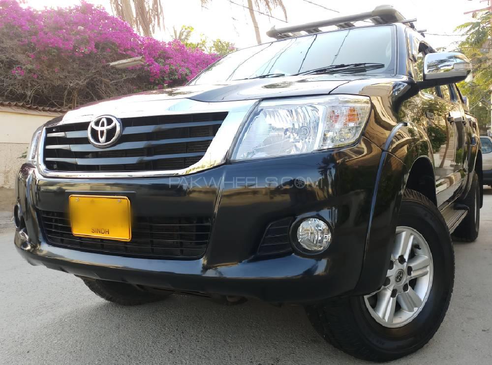 Toyota Hilux 2012 for Sale in Karachi Toyota Hilux 2012 for Sale in Karachi Image-5
