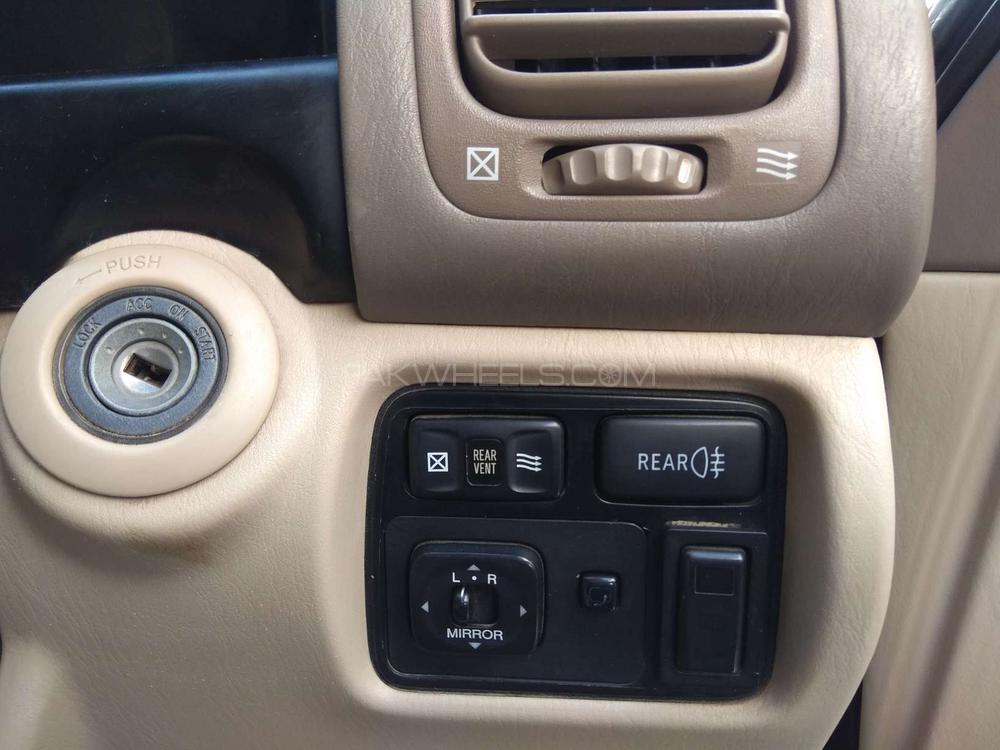 Lexus LX Series 2003 for Sale in Karachi Lexus LX Series 2003 for Sale in Karachi Image-7