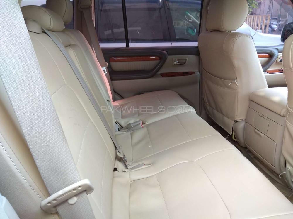 Lexus LX Series 2003 for Sale in Karachi Lexus LX Series 2003 for Sale in Karachi Image-9