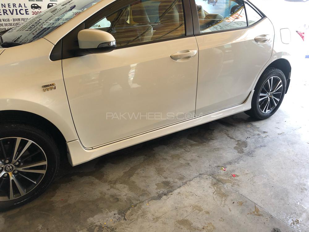 Toyota Corolla 2017 for Sale in Lahore Toyota Corolla 2017 for Sale in Lahore Image-6