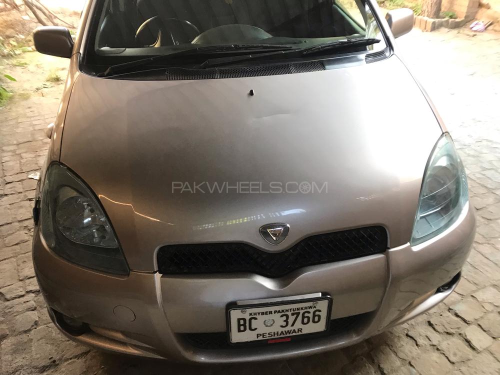 Toyota Vitz 2002 for Sale in Swat Image-1