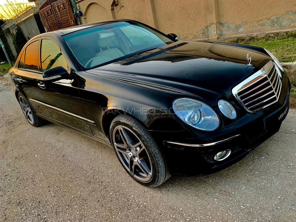 Mercedes Benz E Class 2005 for Sale in Peshawar Image-1