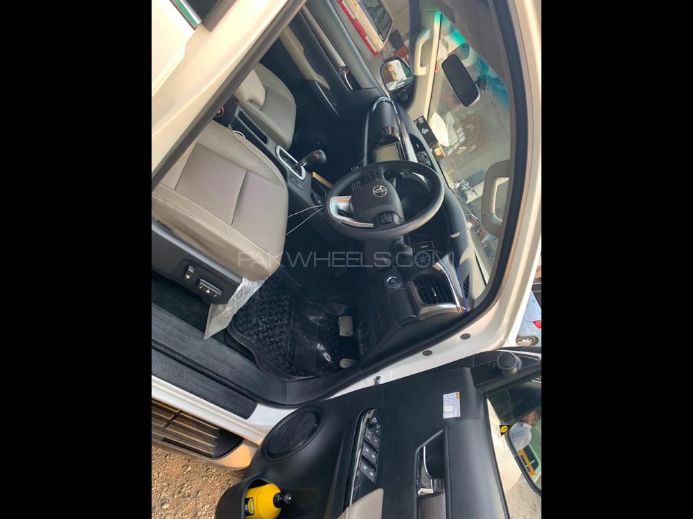 Toyota Hilux 2019 for Sale in Gujrat Image-1