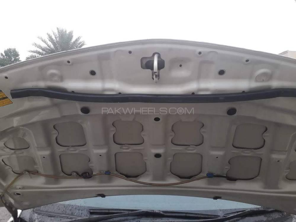 Toyota Corolla 2011 for Sale in Lahore Toyota Corolla 2011 for Sale in Lahore Image-2