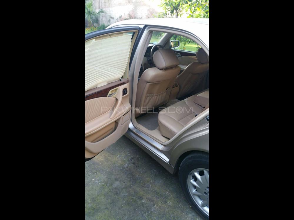 مرسڈیز بینز ای کلاس 2001 for Sale in مردان مرسڈیز بینز ای کلاس 2001 for Sale in مردان Image-7