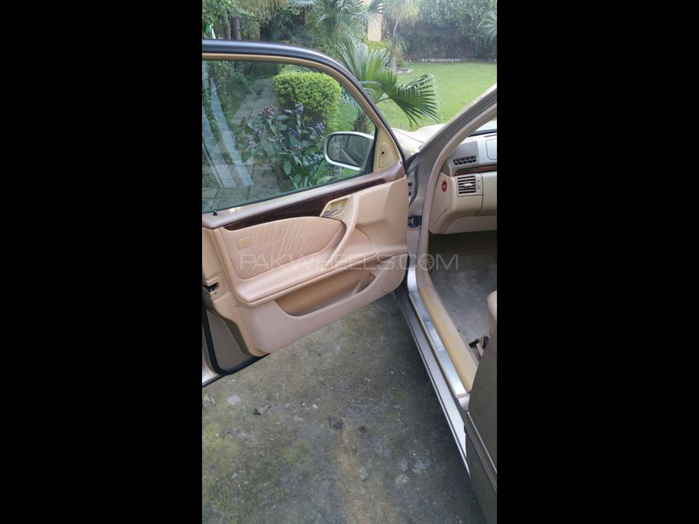 مرسڈیز بینز ای کلاس 2001 for Sale in مردان مرسڈیز بینز ای کلاس 2001 for Sale in مردان Image-10