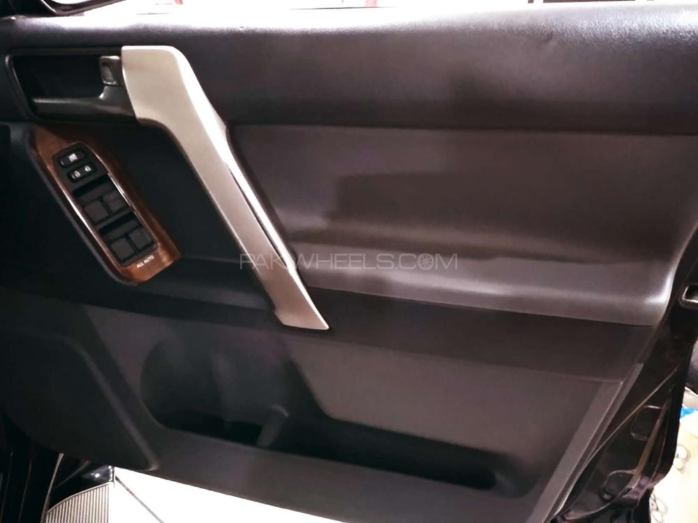 Toyota Prado 2009 for Sale in Rawalpindi Toyota Prado 2009 for Sale in Rawalpindi Image-6