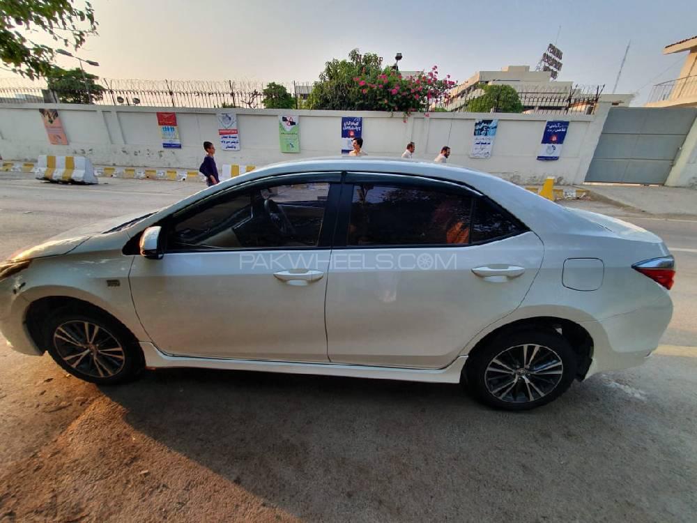 Toyota Corolla 2018 for Sale in Peshawar Toyota Corolla 2018 for Sale in Peshawar Image-2