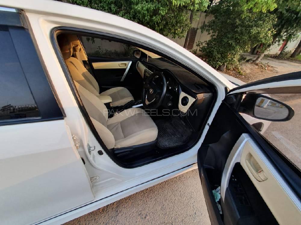 Toyota Corolla 2018 for Sale in Peshawar Toyota Corolla 2018 for Sale in Peshawar Image-5