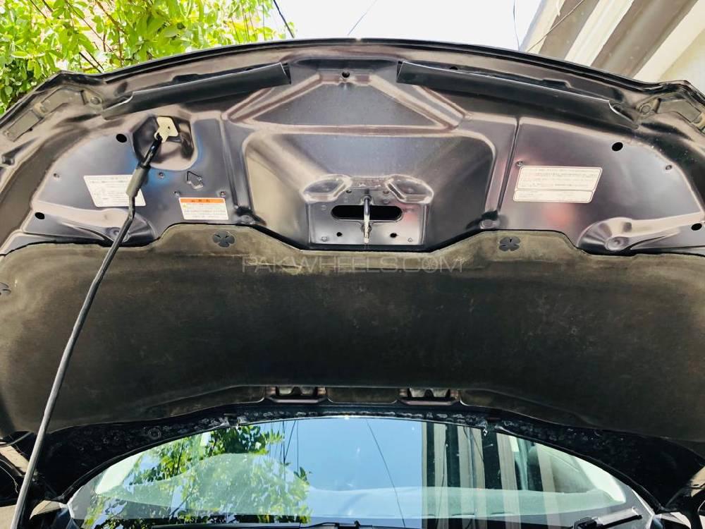 Honda Vezel 2013 for Sale in Peshawar Honda Vezel 2013 for Sale in Peshawar Image-10