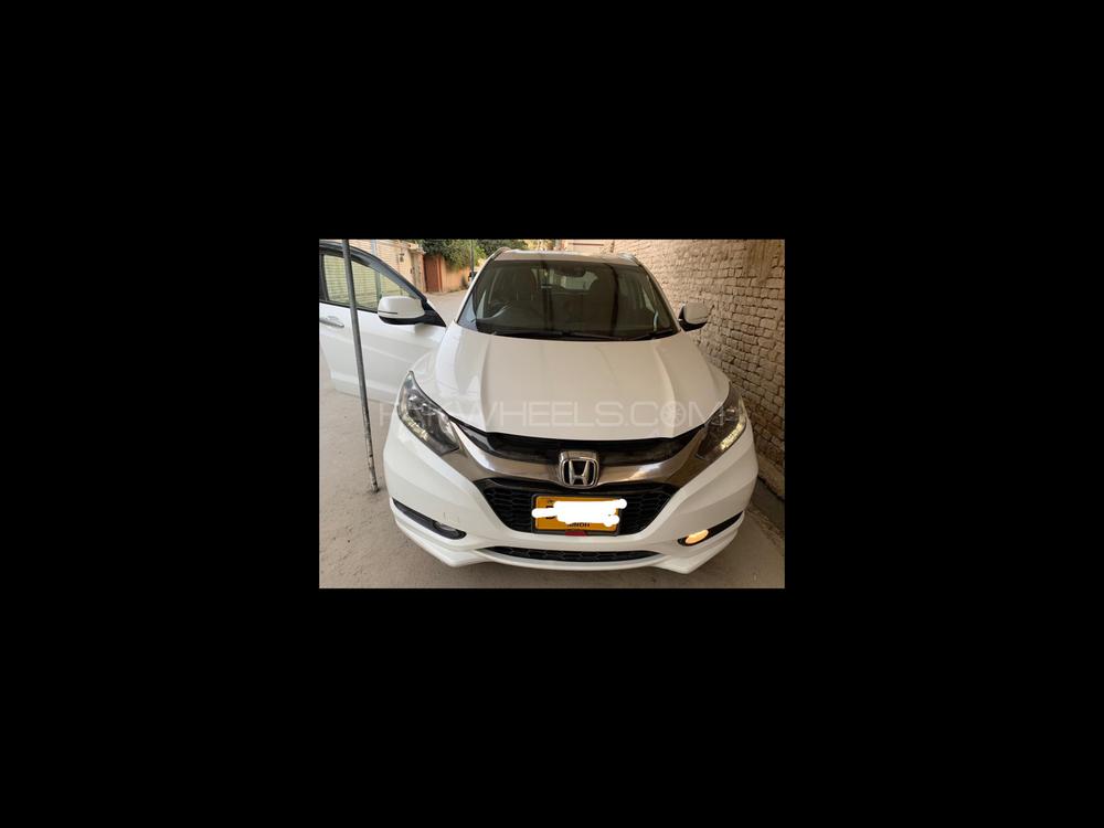 Honda Vezel 2015 for Sale in Quetta Image-1