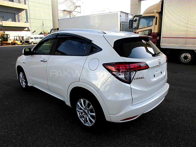 Honda Vezel 2014 for Sale in Karachi Honda Vezel 2014 for Sale in Karachi Image-4