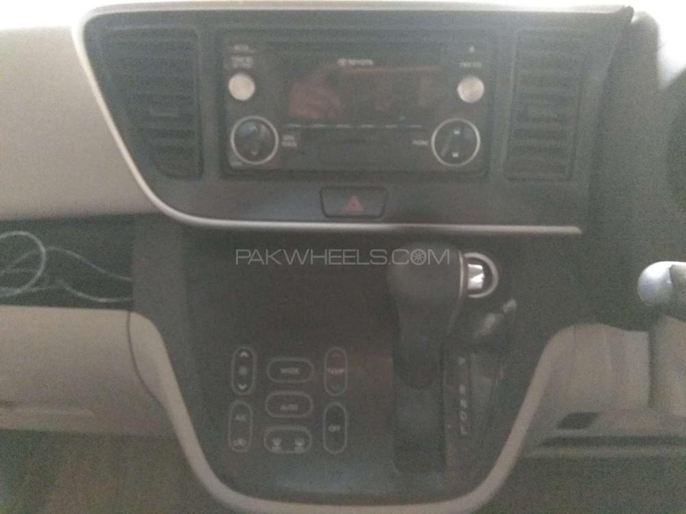 Nissan Roox 2014 for Sale in Karachi Nissan Roox 2014 for Sale in Karachi Image-3