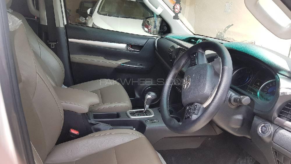 Toyota Hilux 2018 for Sale in Multan Toyota Hilux 2018 for Sale in Multan Image-6