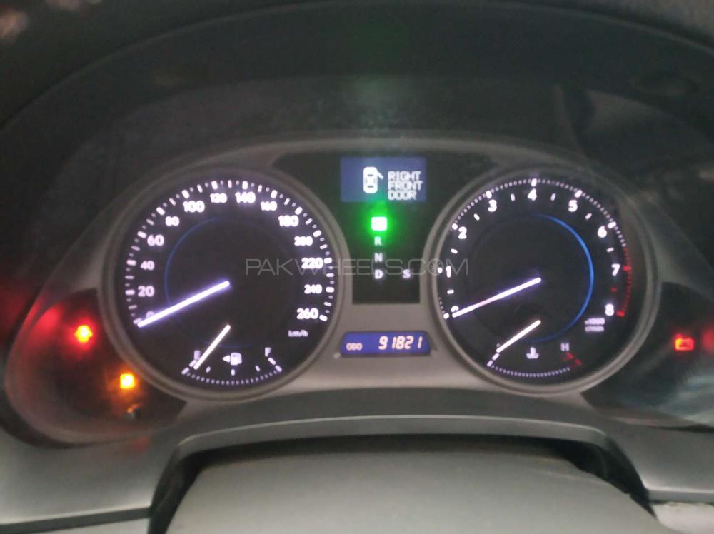 Lexus IS 2005 for Sale in Karachi Lexus IS 2005 for Sale in Karachi Image-4