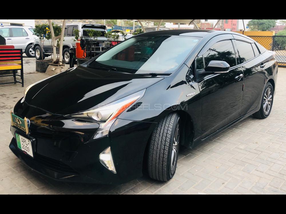 Toyota Prius 2016 for Sale in Lahore Toyota Prius 2016 for Sale in Lahore Image-2