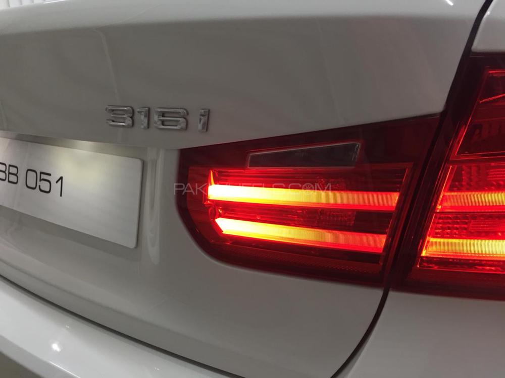 BMW 3 Series 2014 for Sale in Rawalpindi BMW 3 Series 2014 for Sale in Rawalpindi Image-14