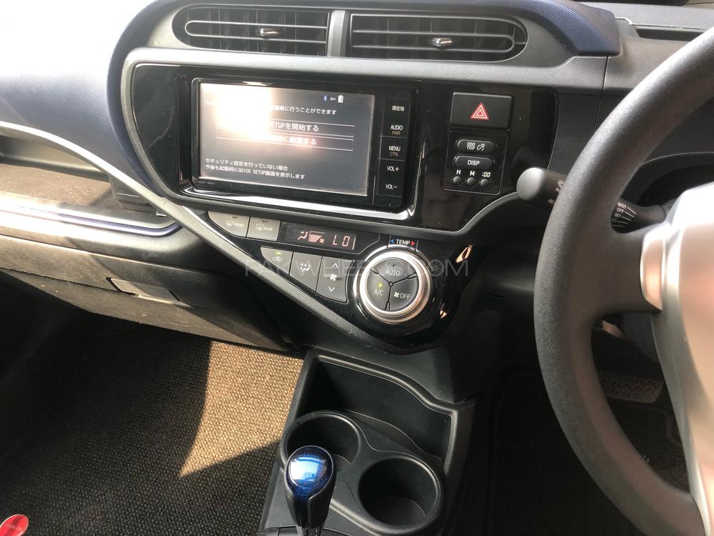 Toyota Aqua 2016 for Sale in Peshawar Toyota Aqua 2016 for Sale in Peshawar Image-6