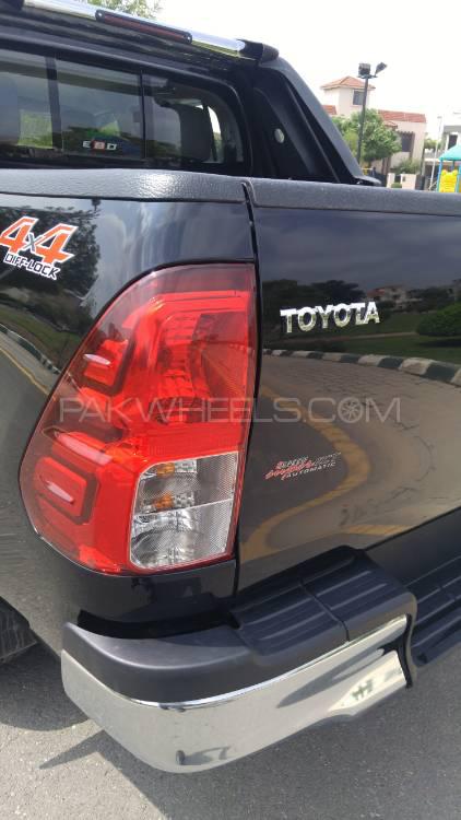 Toyota Hilux 2019 for Sale in Lahore Toyota Hilux 2019 for Sale in Lahore Image-13