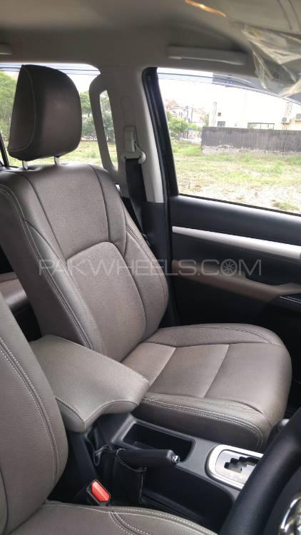 Toyota Hilux 2019 for Sale in Lahore Toyota Hilux 2019 for Sale in Lahore Image-15