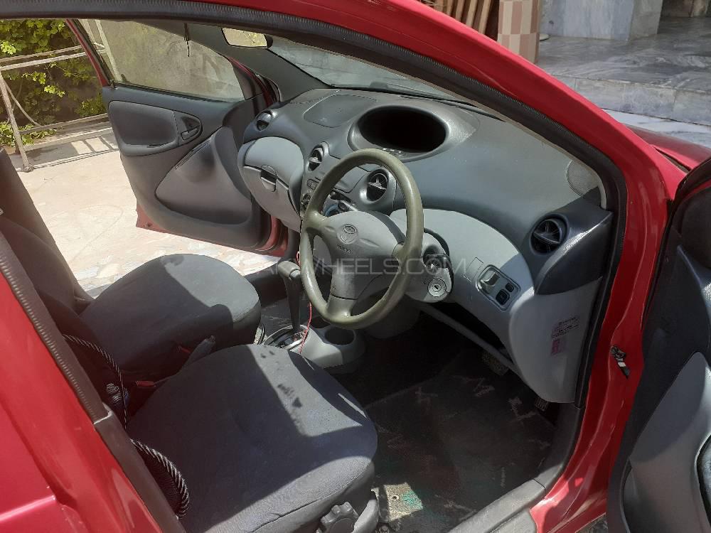 Toyota Vitz 2001 for Sale in Peshawar Toyota Vitz 2001 for Sale in Peshawar Image-3