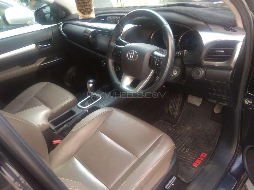 Toyota Hilux 2017 for Sale in Karachi Toyota Hilux 2017 for Sale in Karachi Image-4