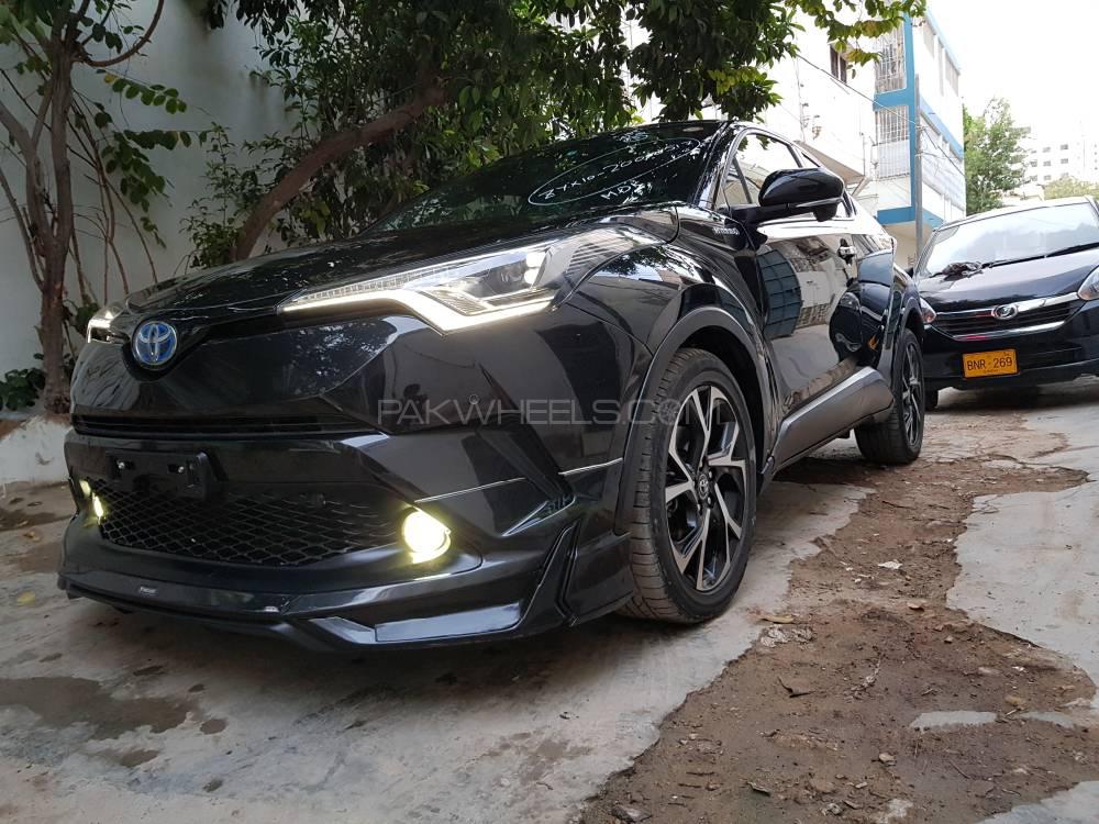 Toyota C-HR 2016 for Sale in Karachi Toyota C-HR 2016 for Sale in Karachi Image-12