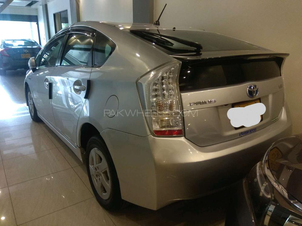 Toyota Prius 2010 for Sale in Karachi Toyota Prius 2010 for Sale in Karachi Image-15