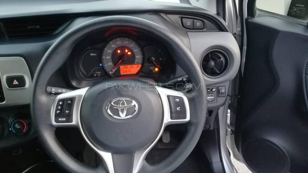 Toyota Vitz 2015 for Sale in Lahore Toyota Vitz 2015 for Sale in Lahore Image-2