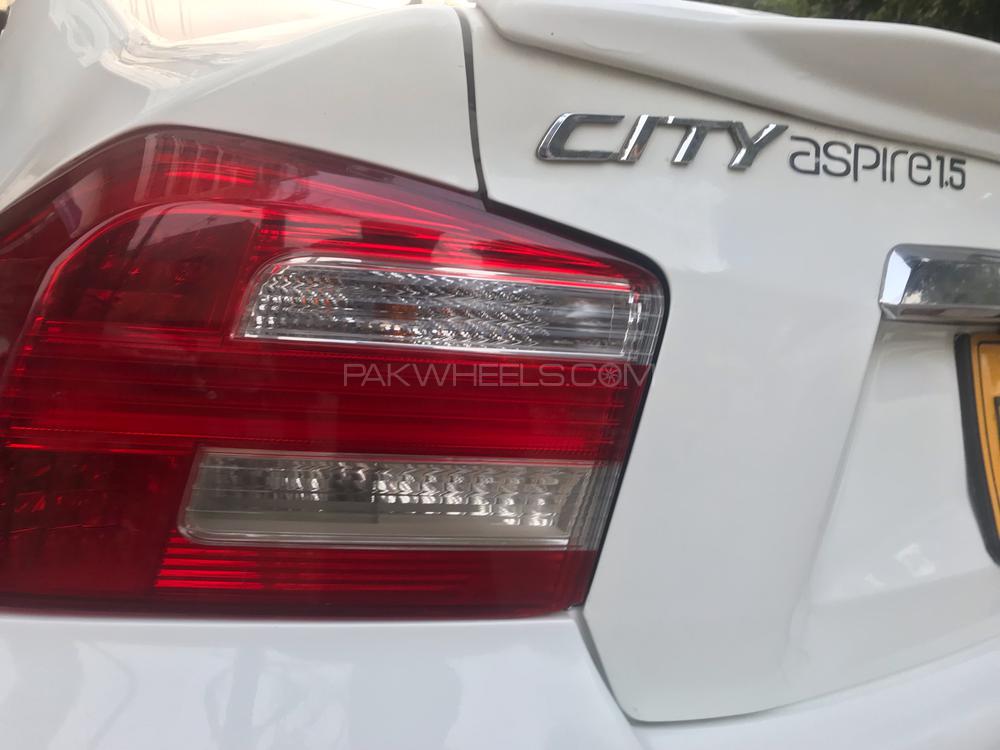 Honda City 2015 for Sale in Karachi Honda City 2015 for Sale in Karachi Image-8