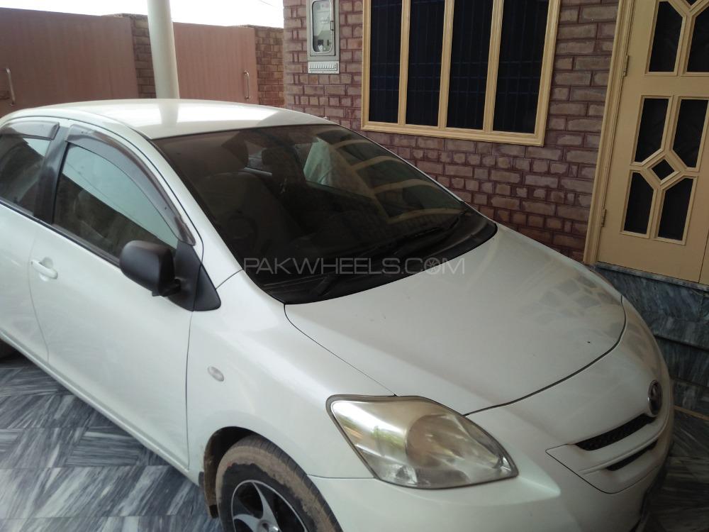 Toyota Belta 2011 for Sale in Shah kot Image-1