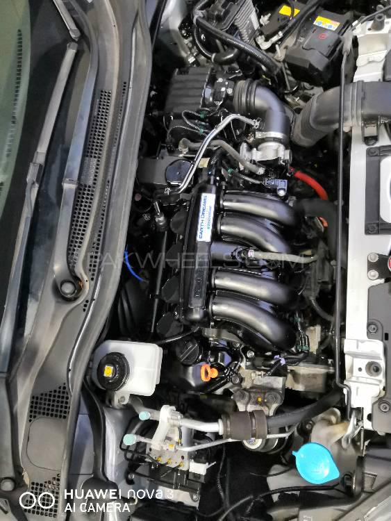 Honda Vezel 2014 for Sale in Peshawar Honda Vezel 2014 for Sale in Peshawar Image-12