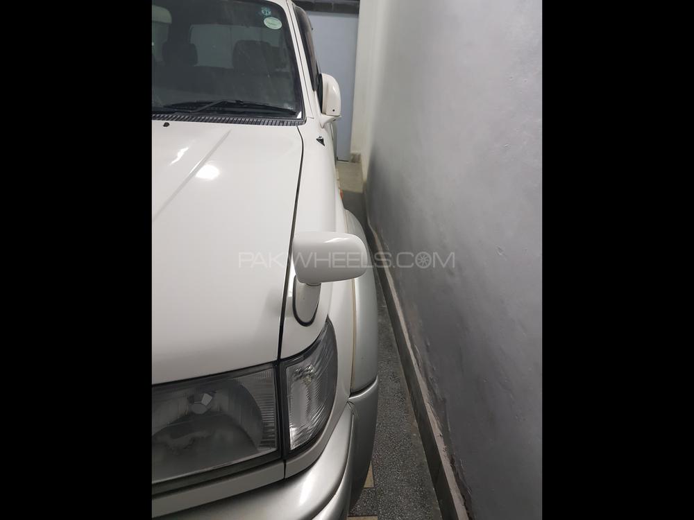 Toyota Surf 2001 for Sale in Quetta Toyota Surf 2001 for Sale in Quetta Image-12