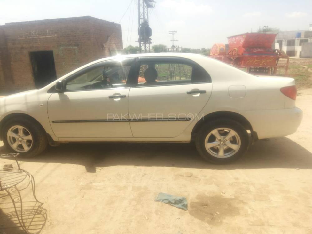 Toyota Corolla 2004 for Sale in Fateh Jang Image-1