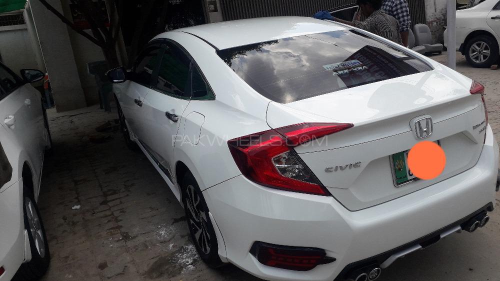 Honda Civic 2017 for Sale in Bahawalpur Honda Civic 2017 for Sale in Bahawalpur Image-3