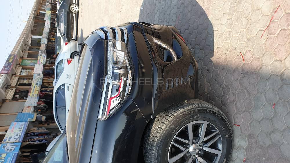 Toyota Hilux 2018 for Sale in Kohat Toyota Hilux 2018 for Sale in Kohat Image-5