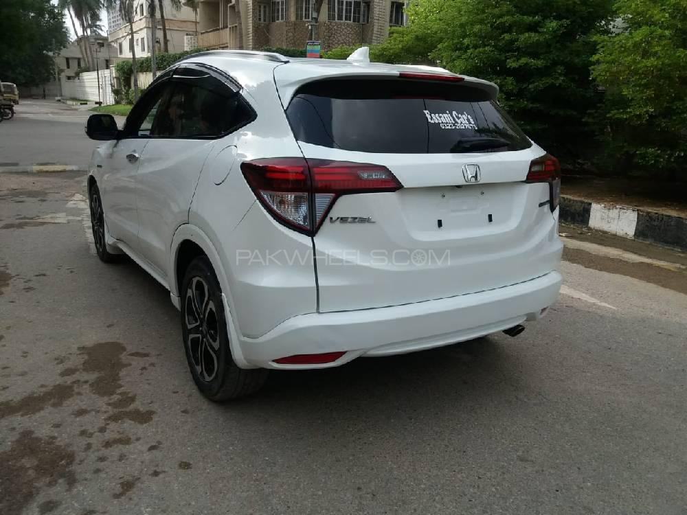 Honda Vezel 2015 for Sale in Karachi Honda Vezel 2015 for Sale in Karachi Image-5