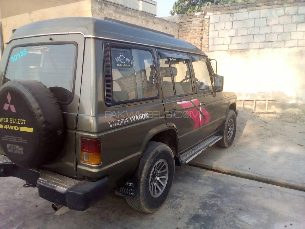 Mitsubishi Pajero 1984 for Sale in Attock Mitsubishi Pajero 1984 for Sale in Attock Image-6