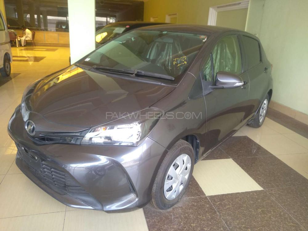 Toyota Vitz 2015 for Sale in Multan Toyota Vitz 2015 for Sale in Multan Image-2