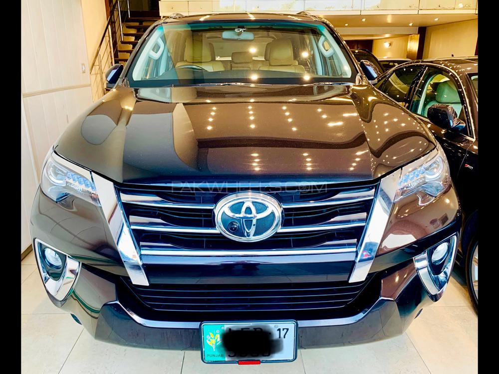 Toyota Fortuner 2017 for Sale in Lahore Image-1